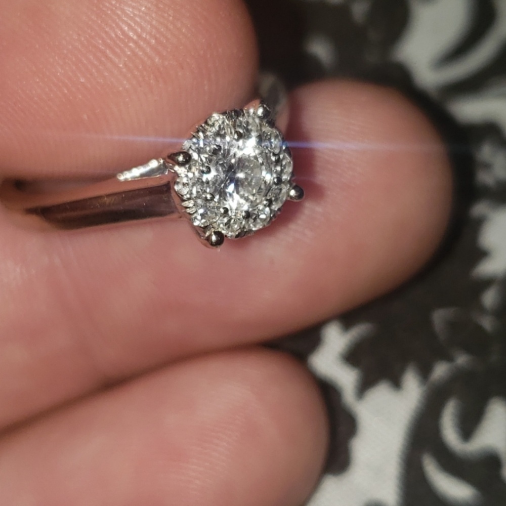 Women's 14kt Gold Diamond Ring 7.5